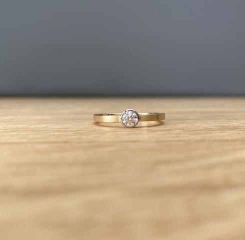 Gelbgold mit Brillant Ring Gelbgold mit Brillant