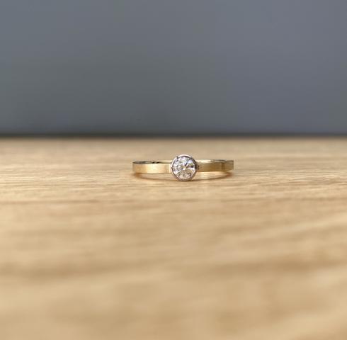 Ring Gelbgold mit Brillant