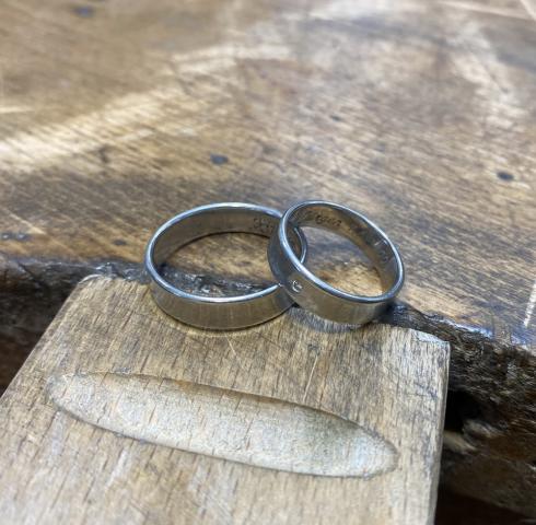 Eheringe zur Silberhochzeit umarbeiten lassen