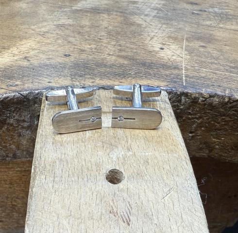 Manschettenknöpfe umarbeiten lassen